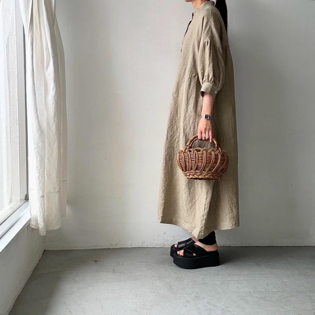 Linenya リネンスタンドカラーワンピース ベージュ