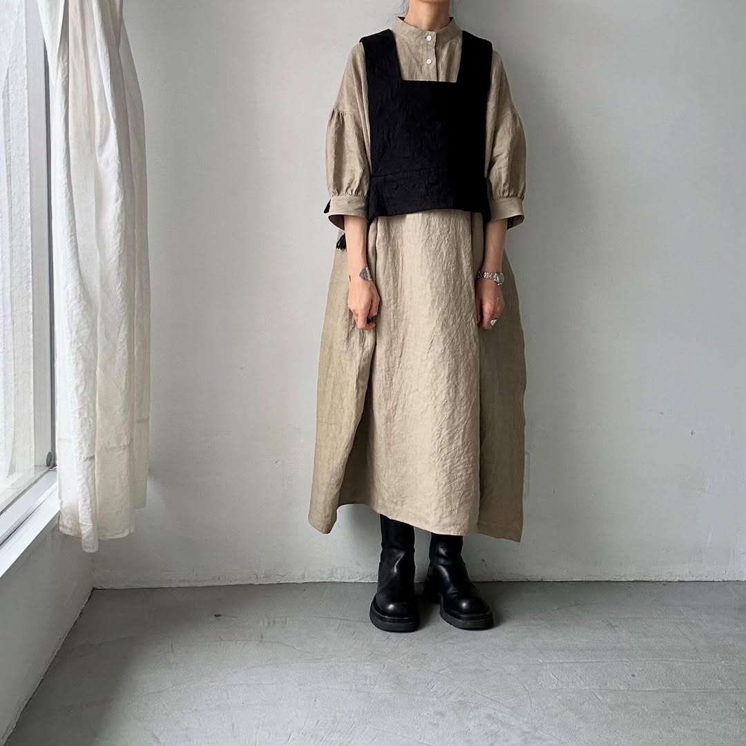 Linenya リネンスタンドカラーワンピース ベージュ