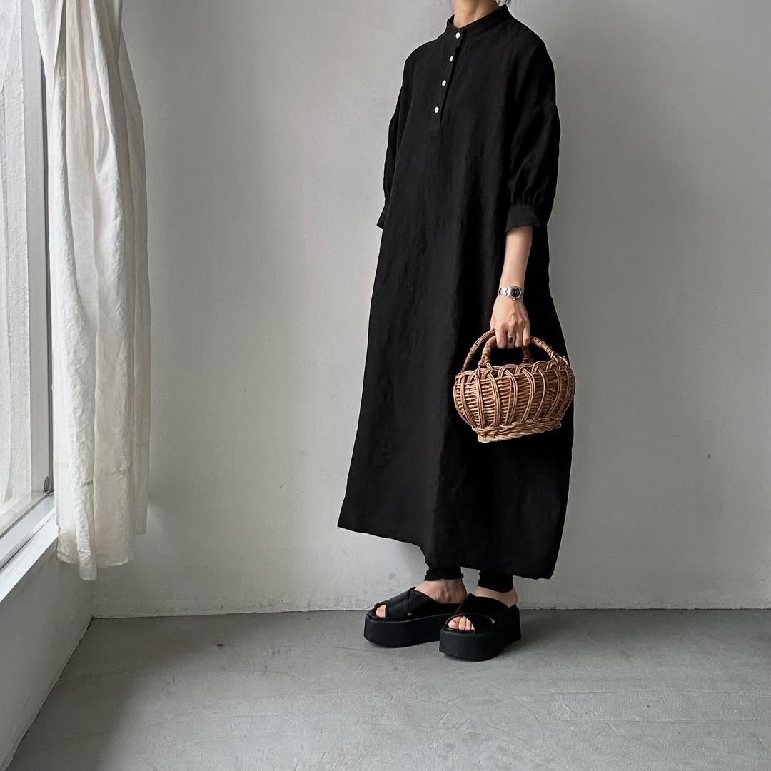 Linenya リネンスタンドカラーワンピース ブラック