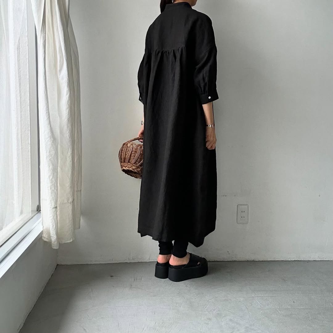 Linenya リネンスタンドカラーワンピース ブラック