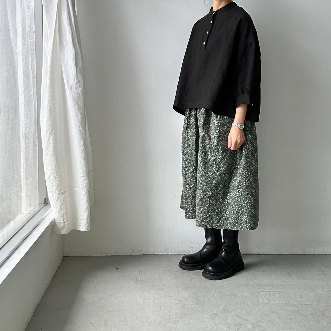 Linenya リネンスタンドカラーブラウス