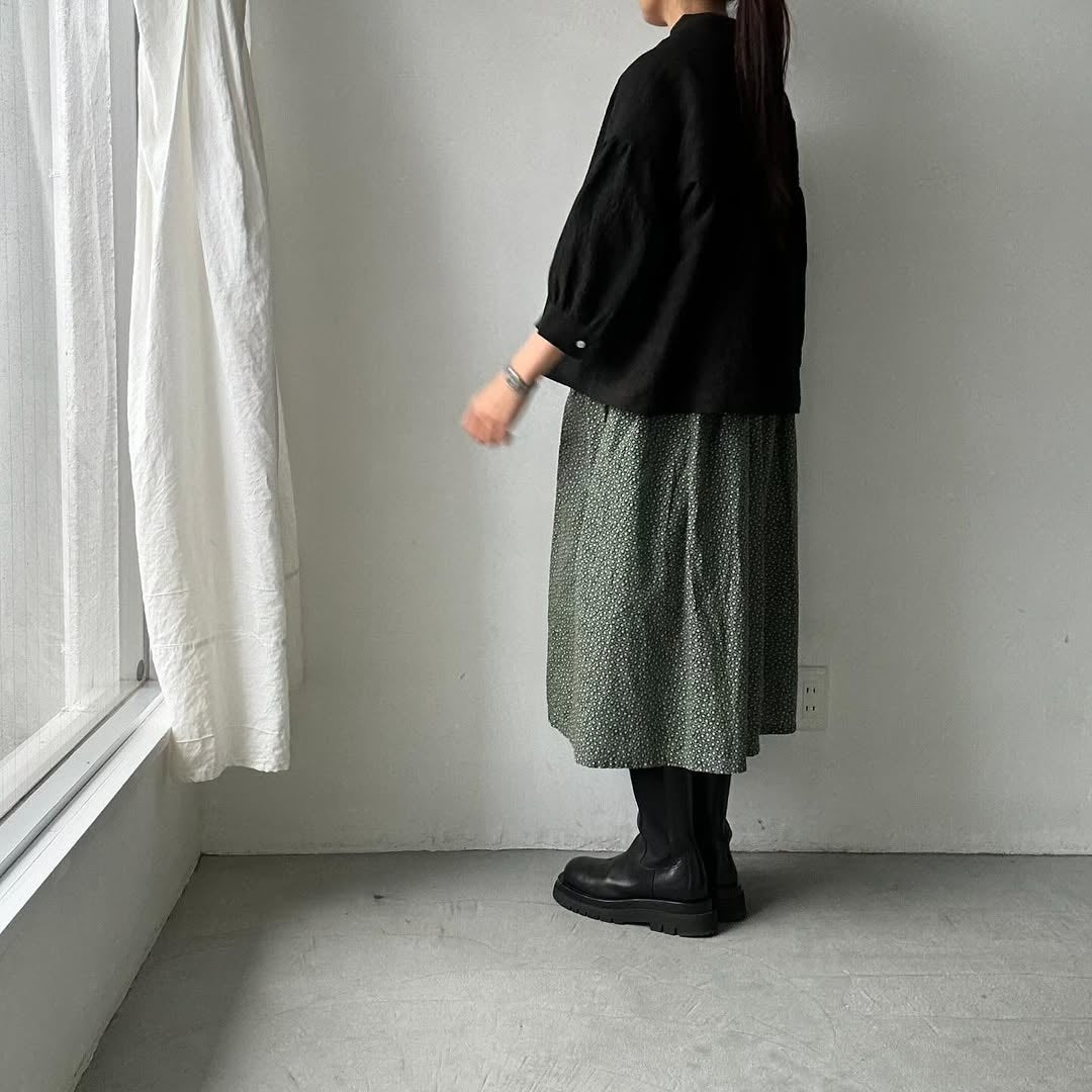 Linenya リネンスタンドカラーブラウス