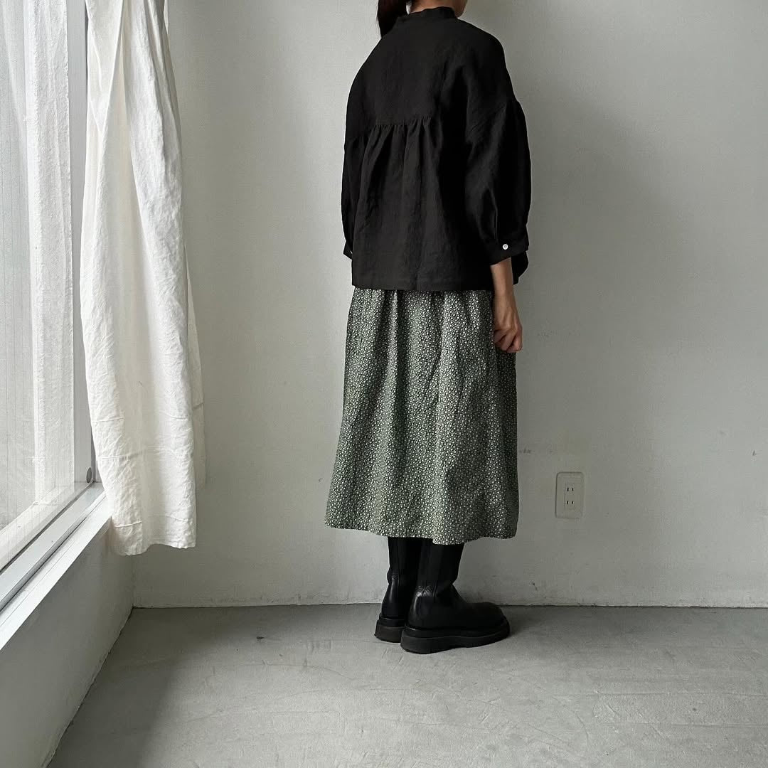 Linenya リネンスタンドカラーブラウス
