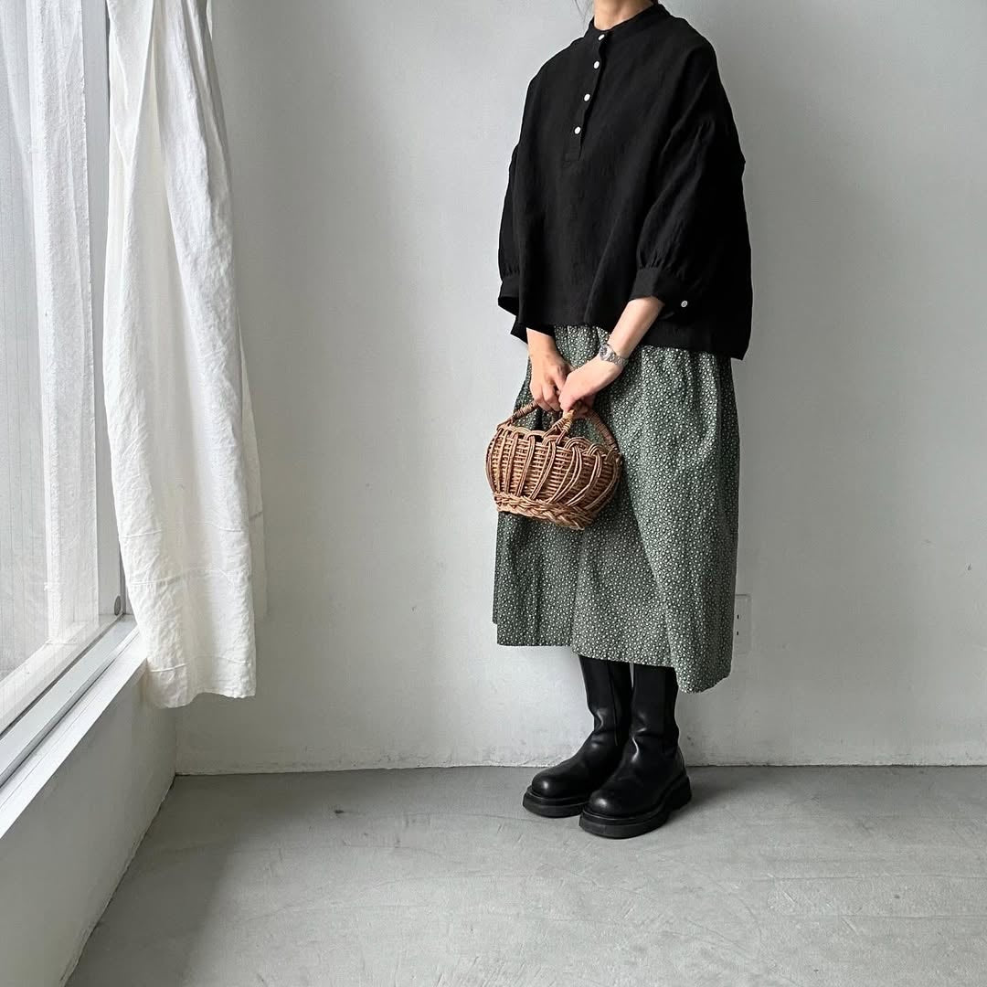 Linenya リネンスタンドカラーブラウス
