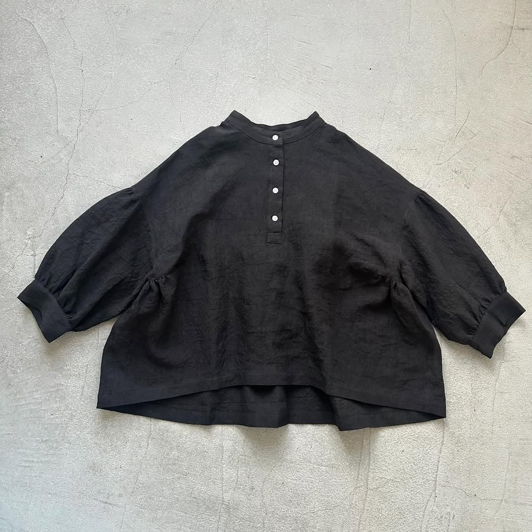 Linenya リネンスタンドカラーブラウス