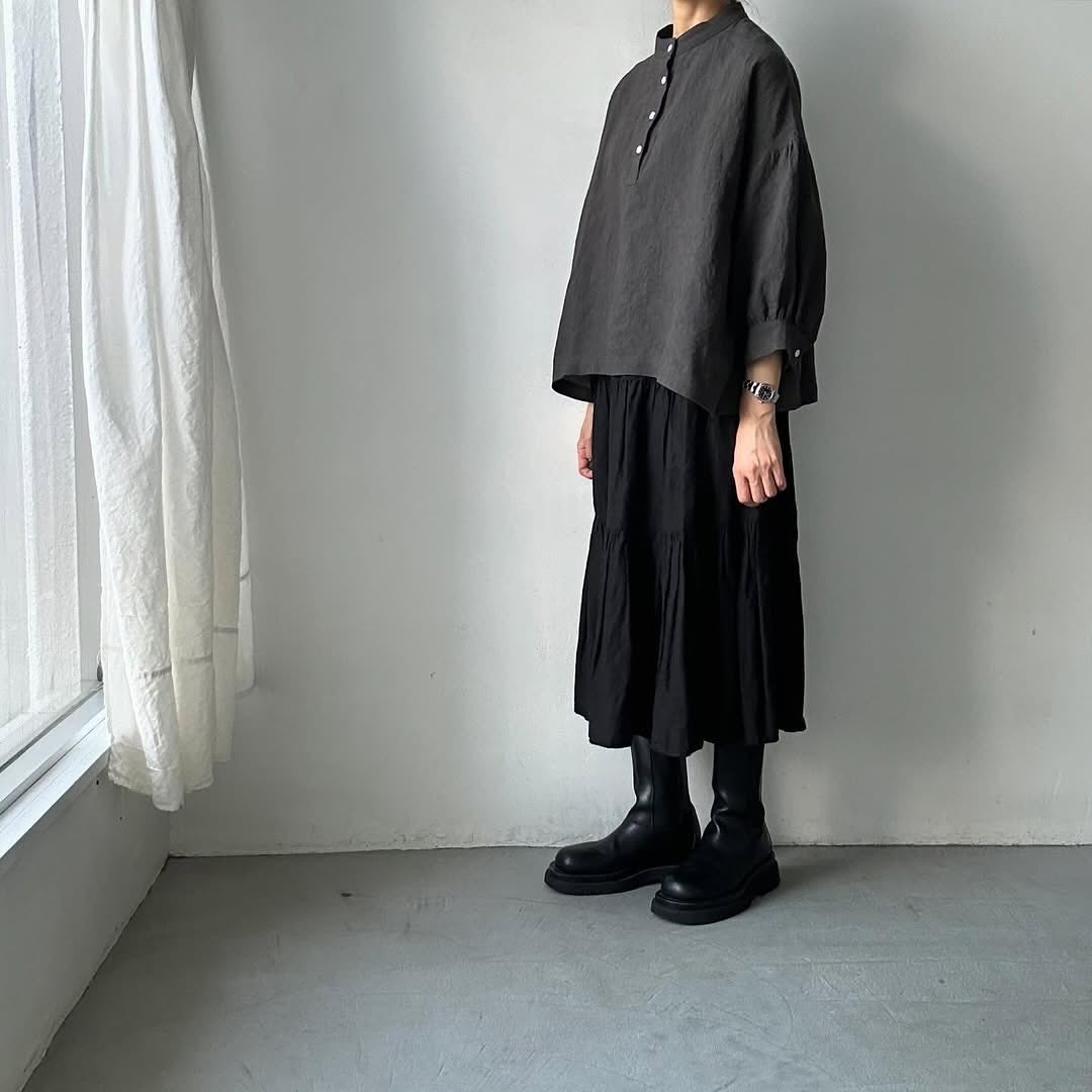 Linenya リネンスタンドカラーブラウス チャコール