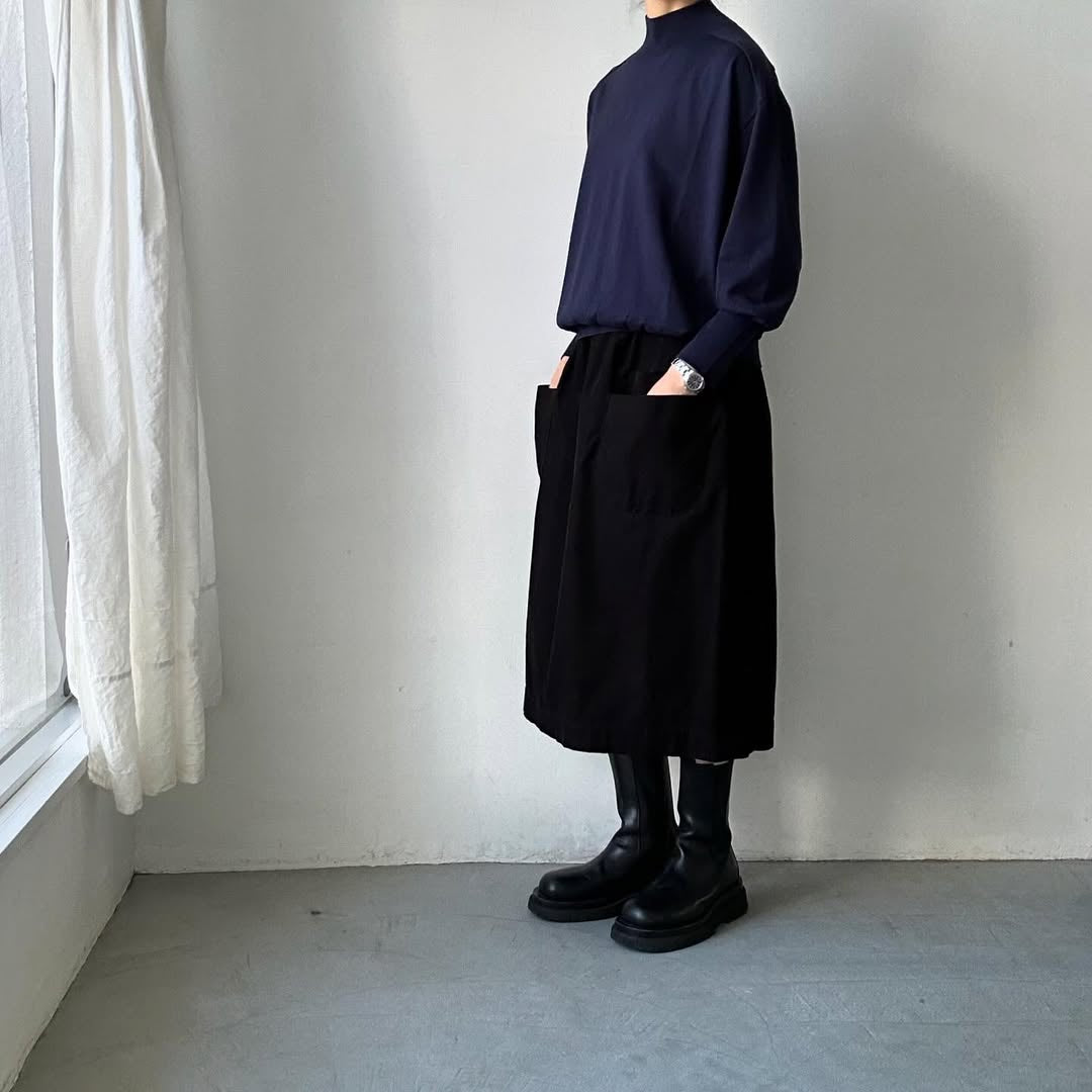 as it is.モックネックコットン長袖ニット