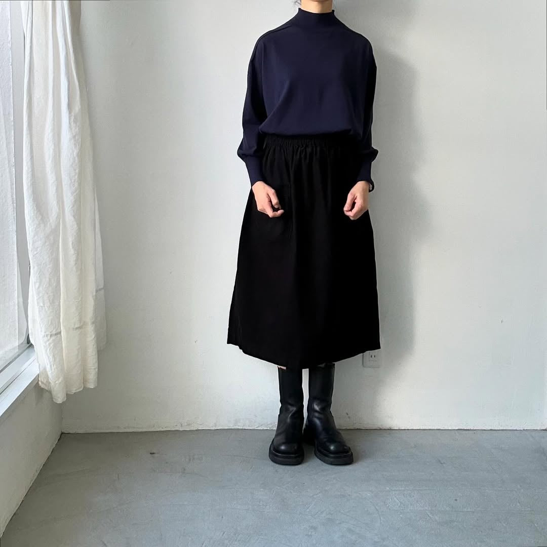 as it is.モックネックコットン長袖ニット