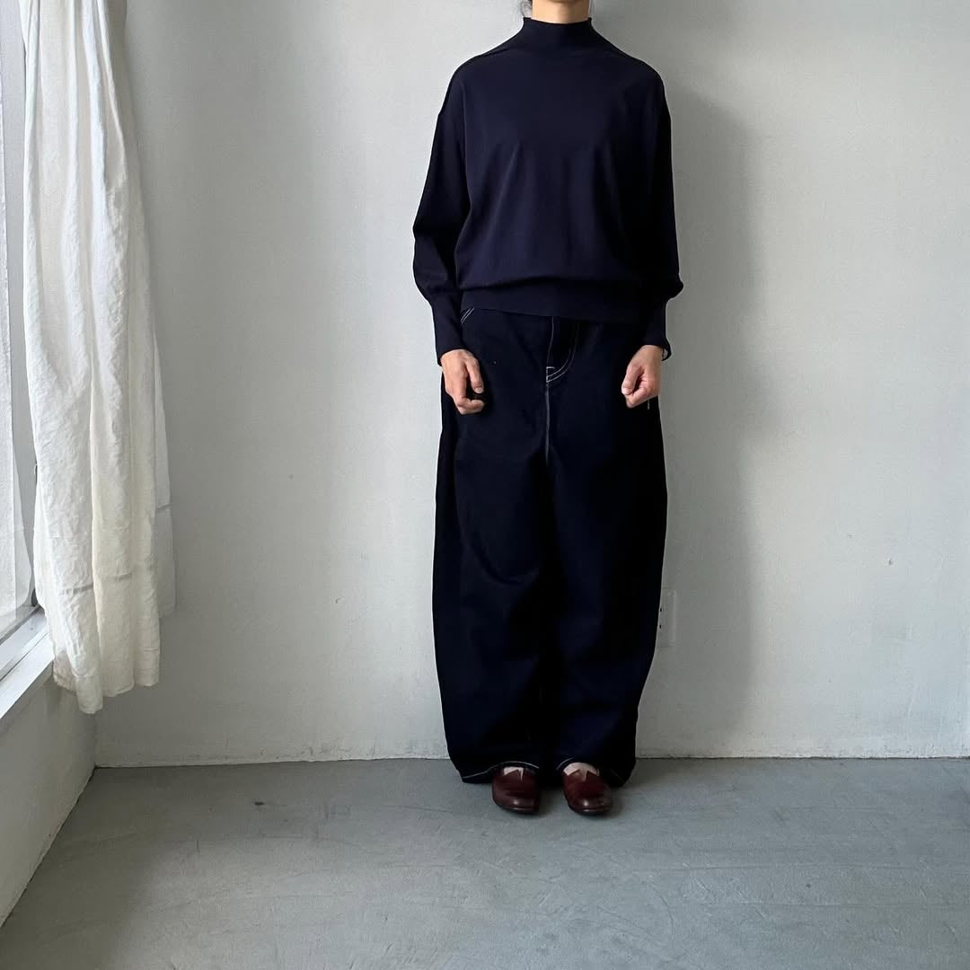 as it is.モックネックコットン長袖ニット