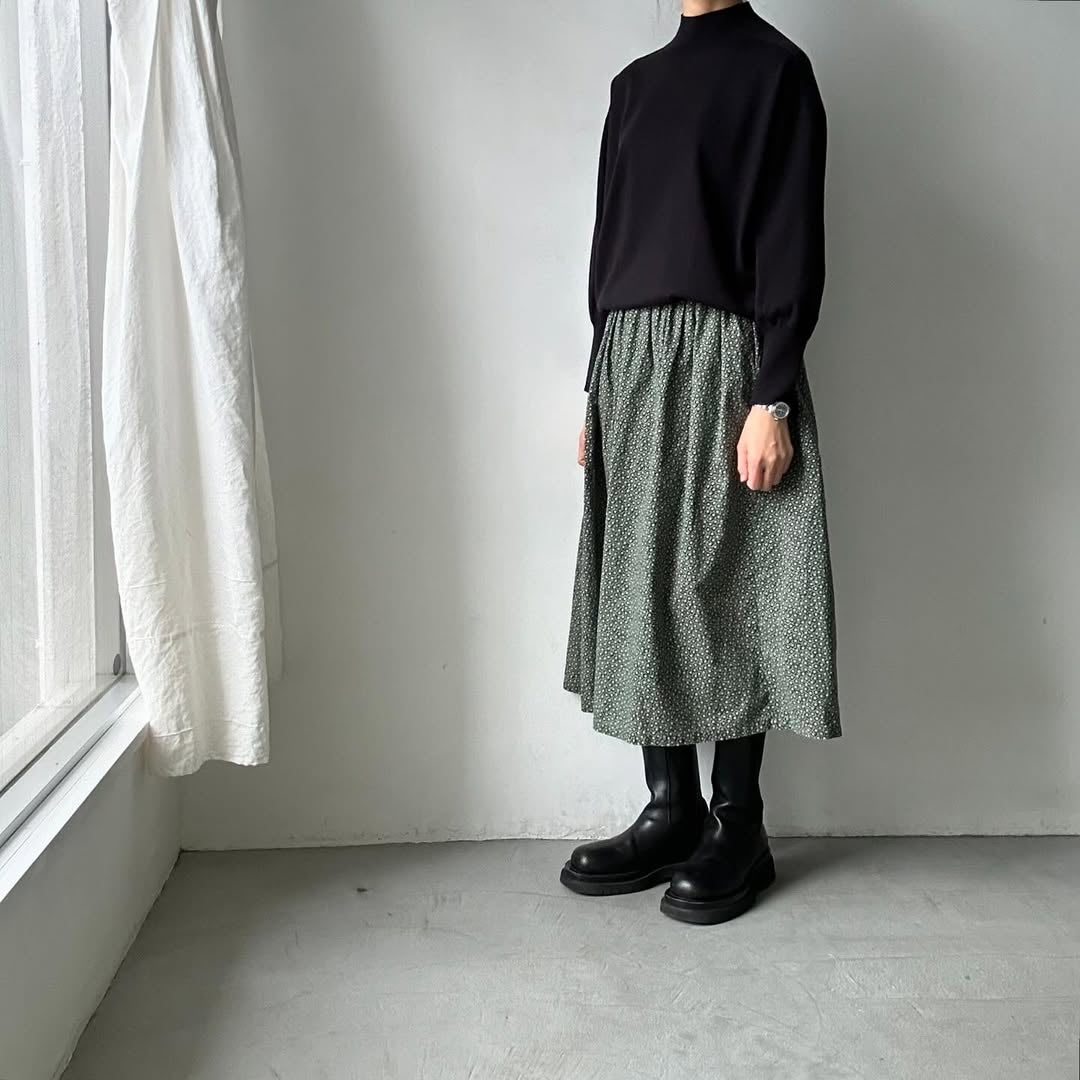 as it is.モックネックコットン長袖ニット