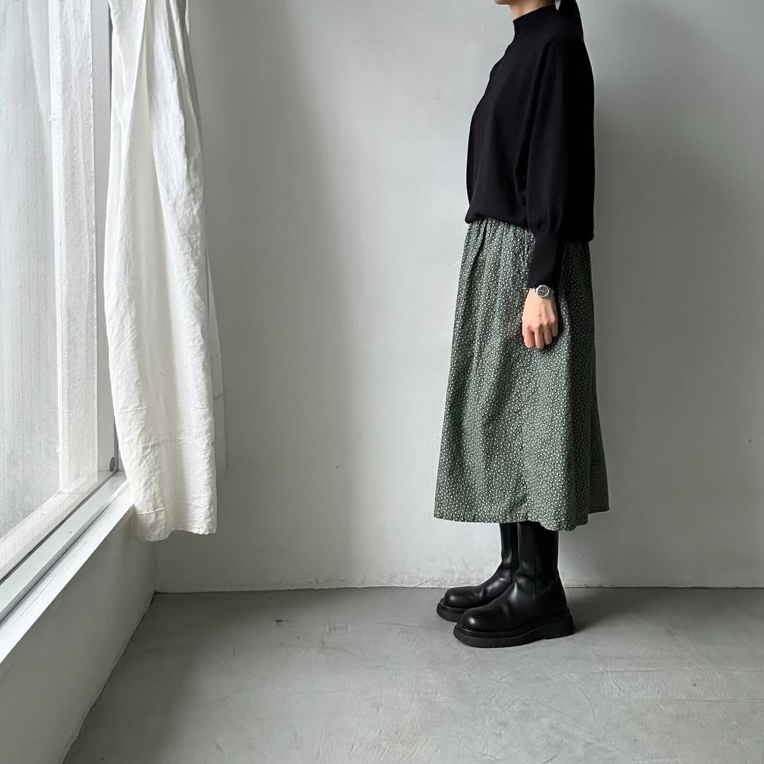 as it is.モックネックコットン長袖ニット