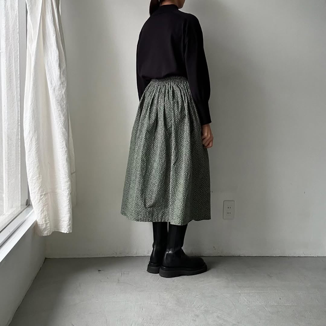 as it is.モックネックコットン長袖ニット