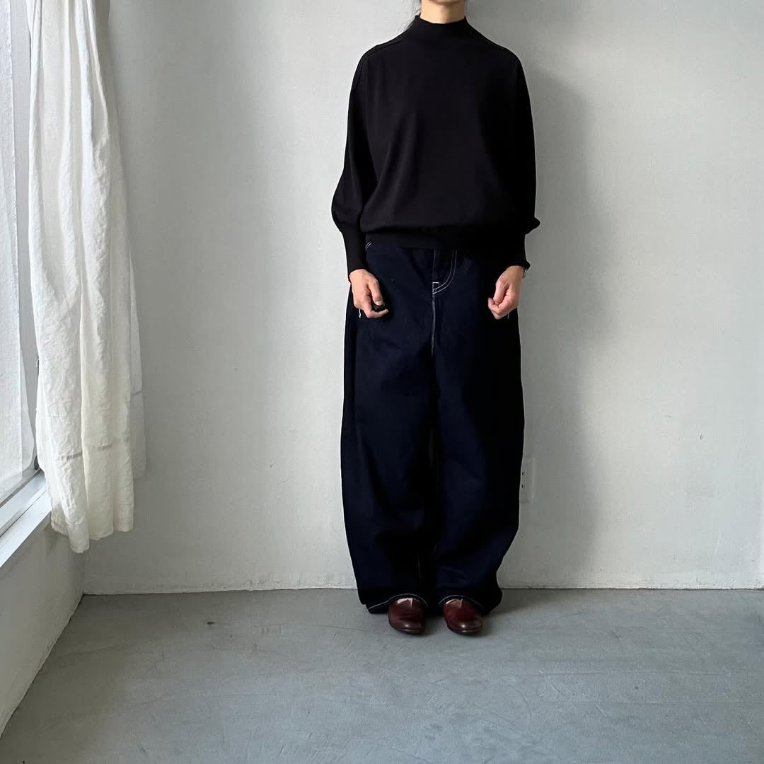 as it is.モックネックコットン長袖ニット