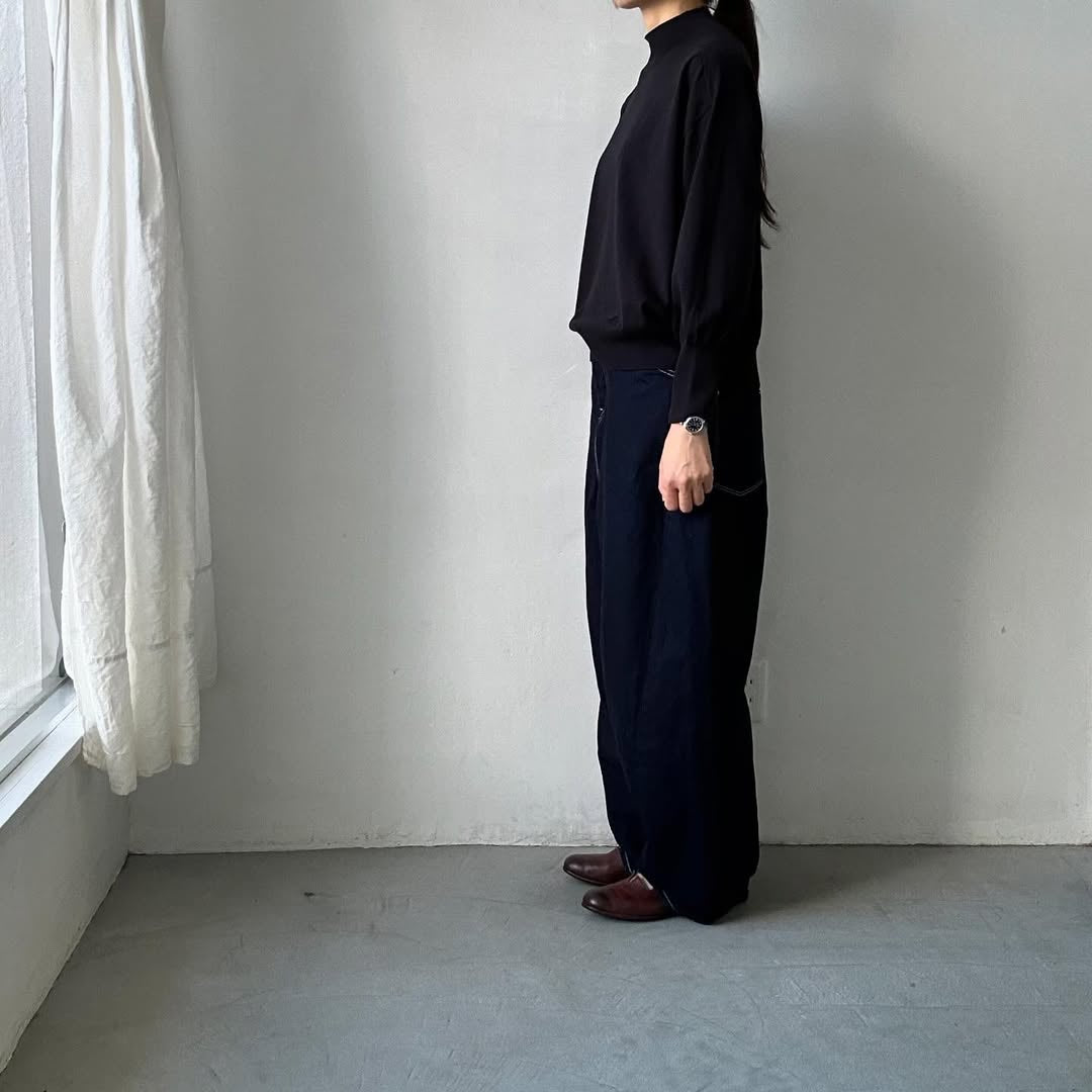 as it is.モックネックコットン長袖ニット