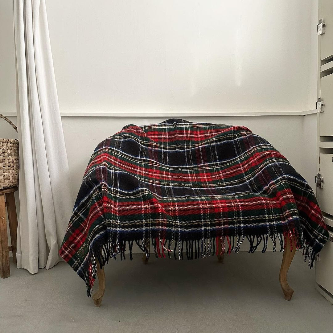 TWEED MILL ウールブランケット
Black stewart