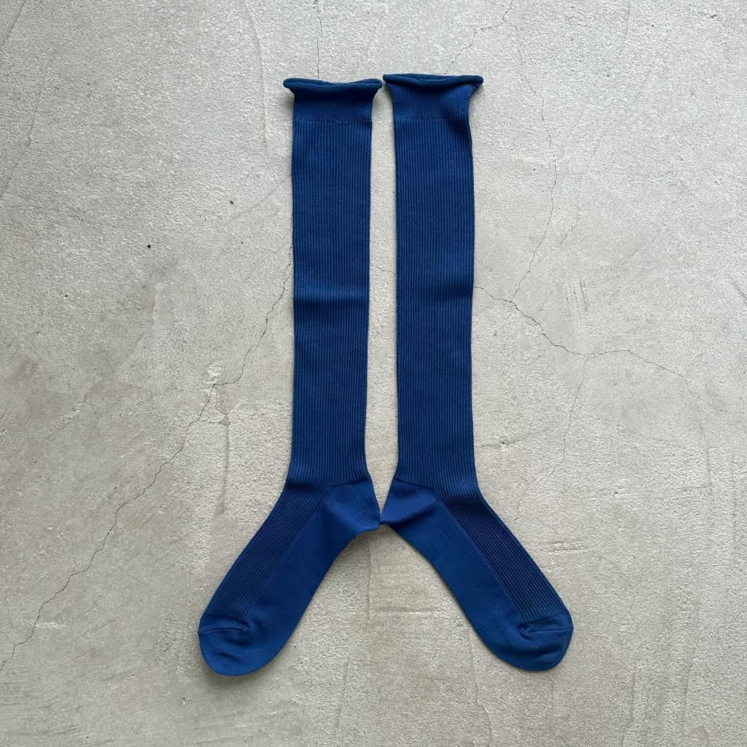 homspun シルケットコットンハイソックス ブルー