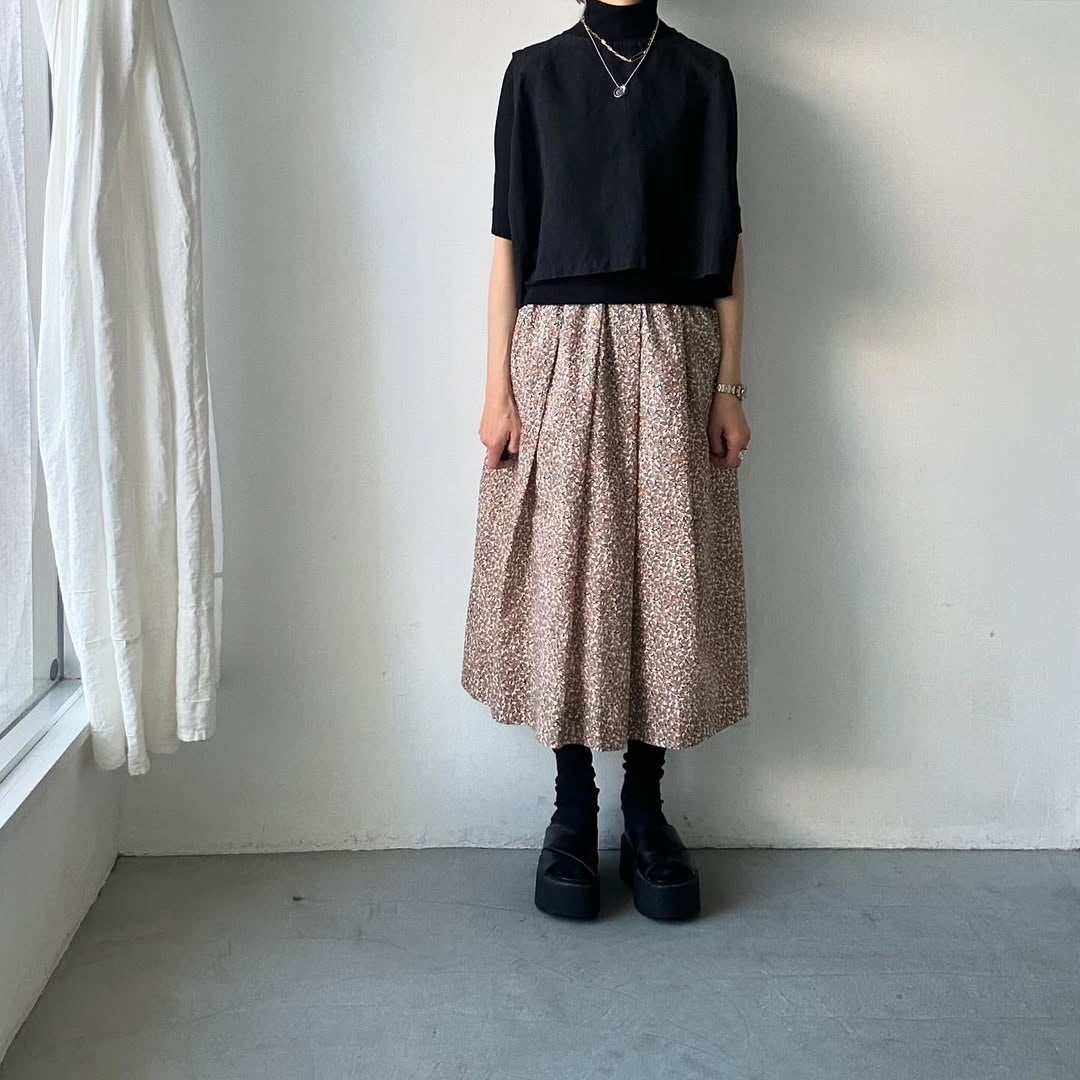 Linenya リバティコットンタックスカート レッド