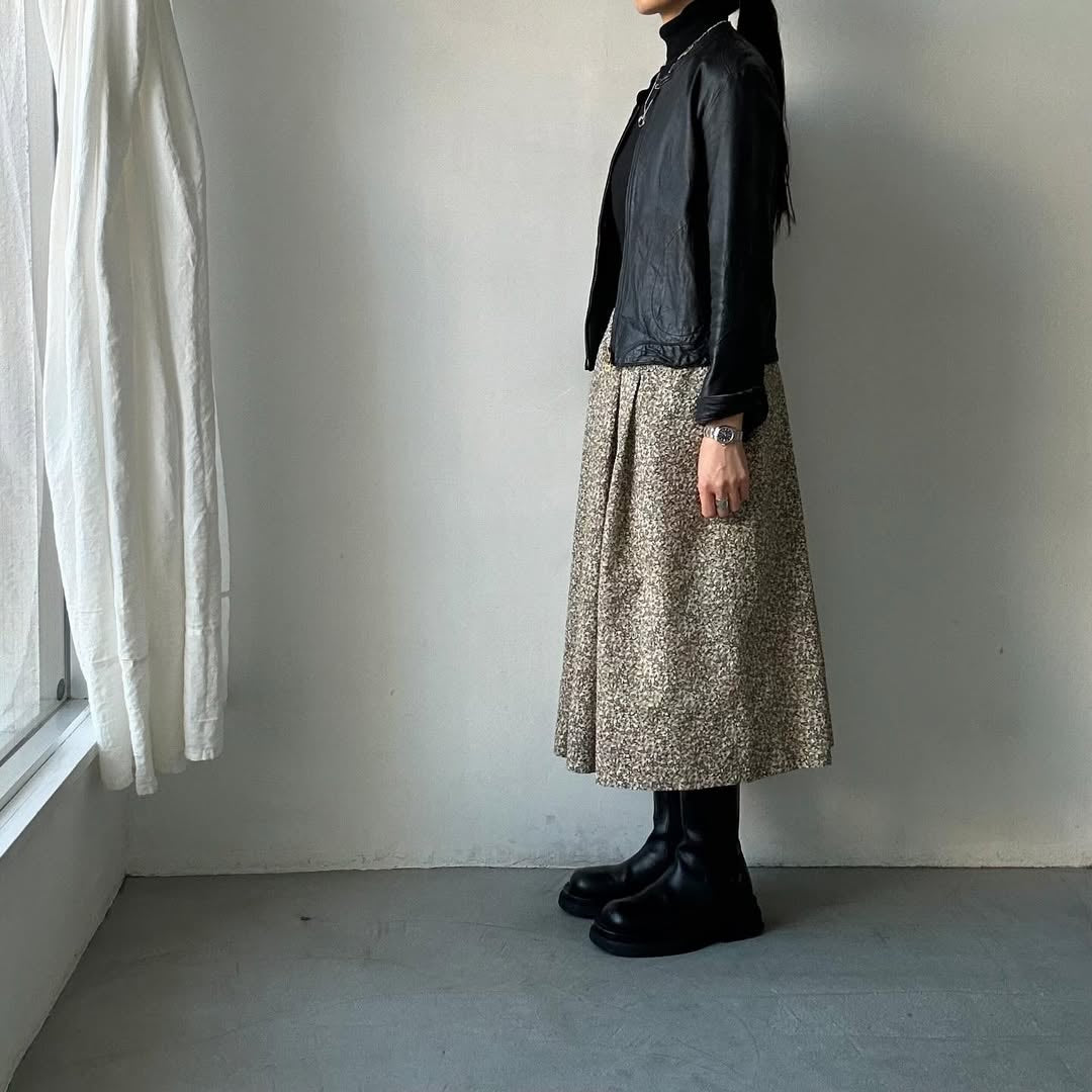 Linenya リバティコットンタックスカート ベージュ