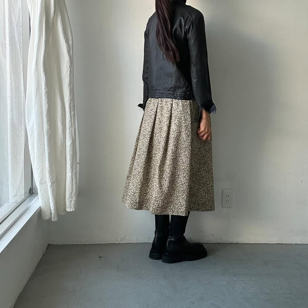 Linenya リバティコットンタックスカート ベージュ