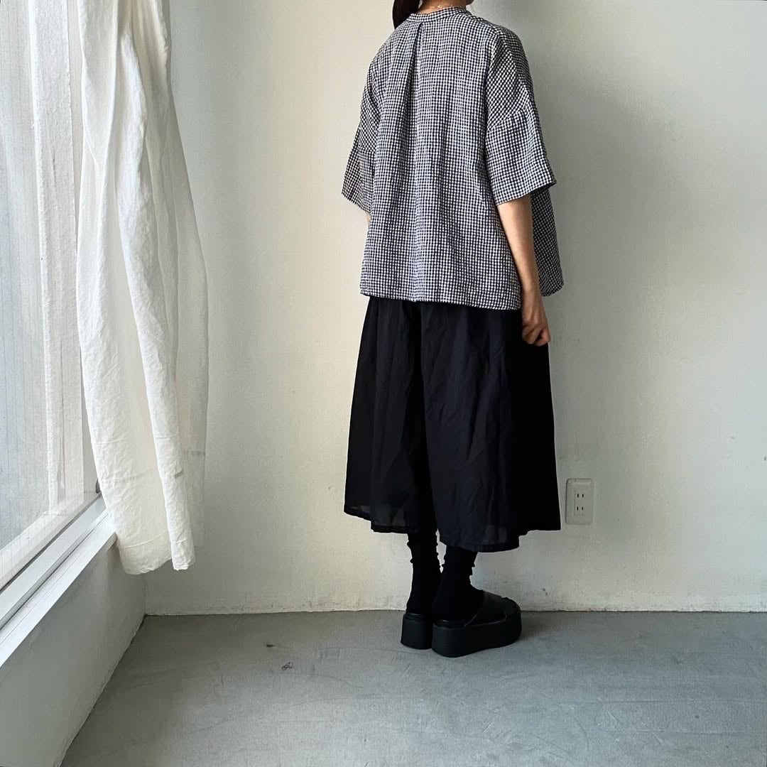jujudhau ギンガムリネンヘンリーネックプルオーバー