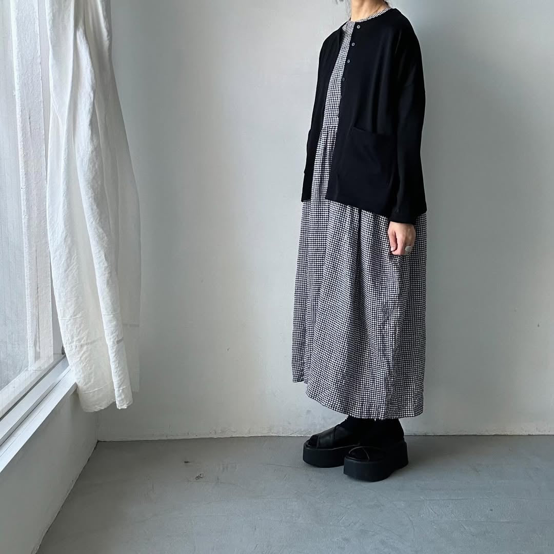 dui jujudhau ボタンカーディガン