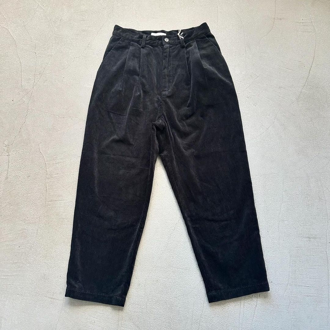 homspun コーデュロイタックパンツ ブラック