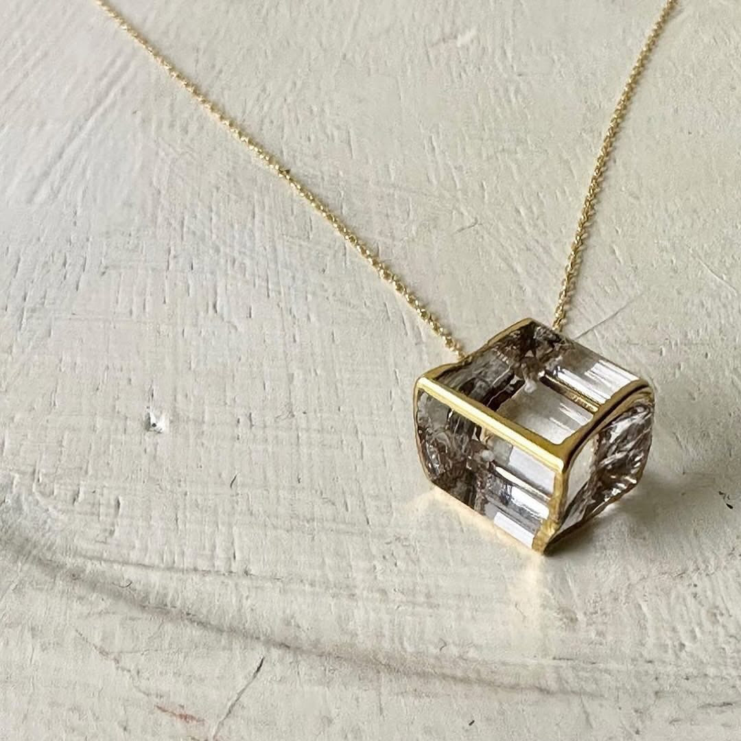 sorte glass jewelry 立方体ガラスチェーンネックレス