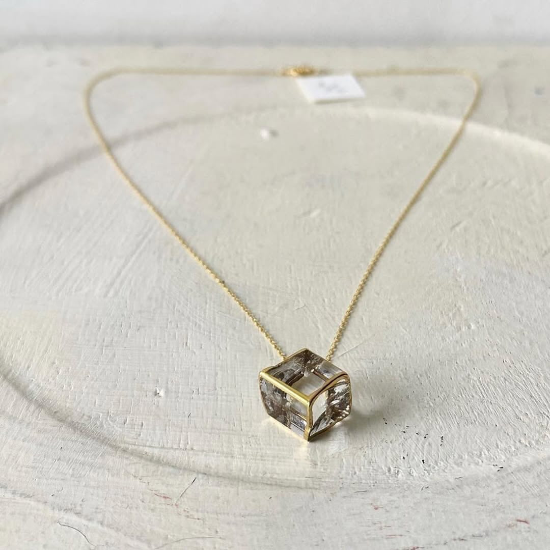 sorte glass jewelry 立方体ガラスチェーンネックレス