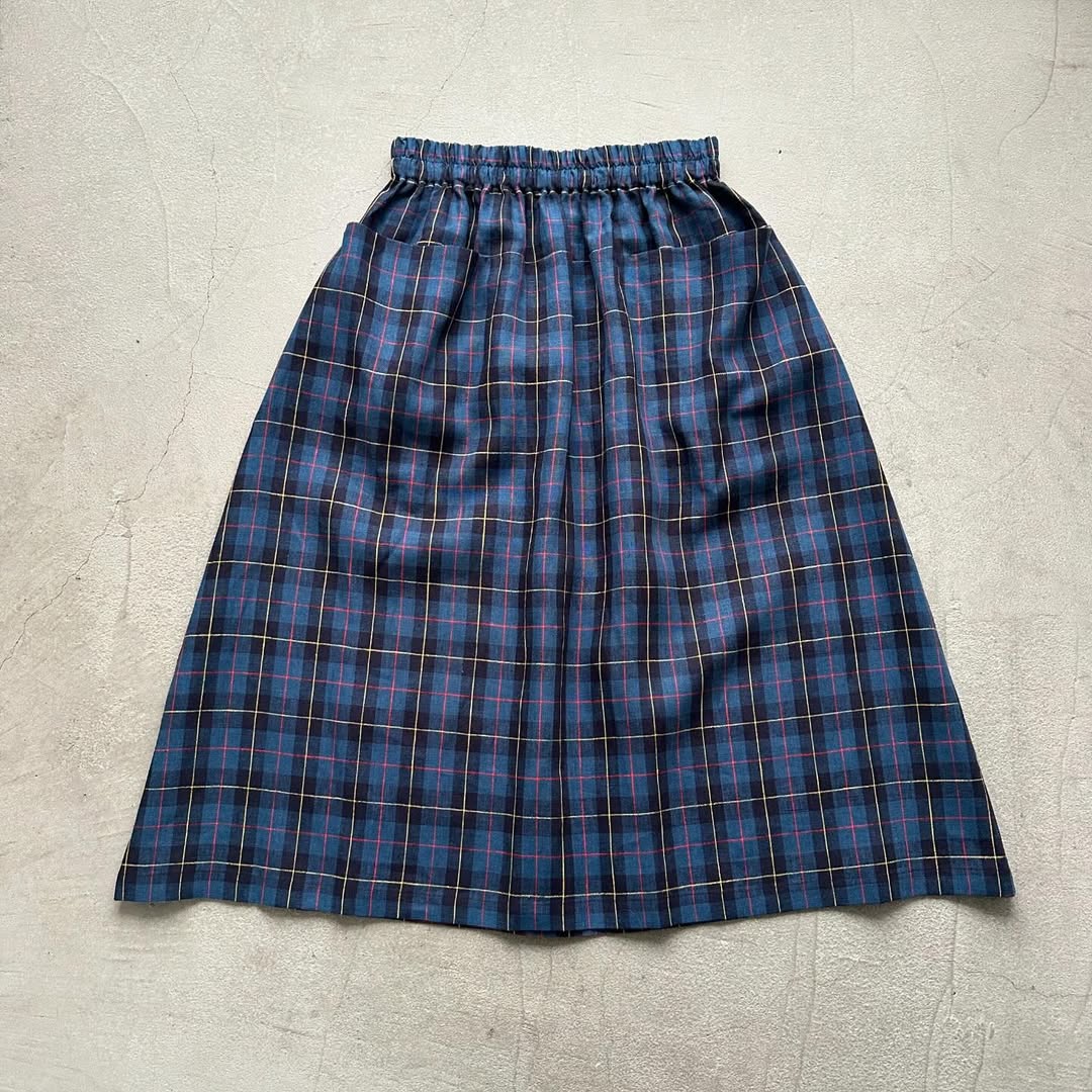 atelier naruse リネンタータンチェックカットインポケットスカート