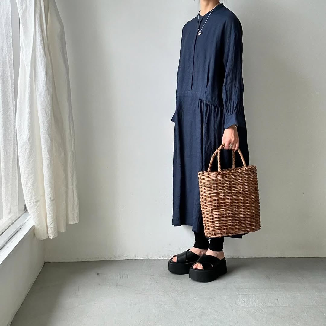 atelier naruse リネンシャツワンピース ネイビー