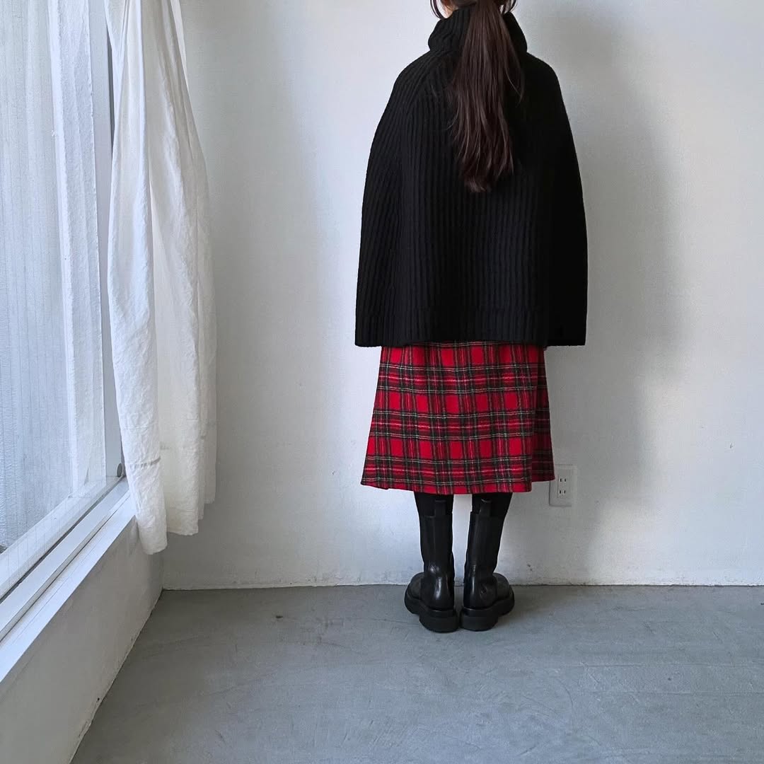 R&D.M.Co ロービングヤーンポンチョ