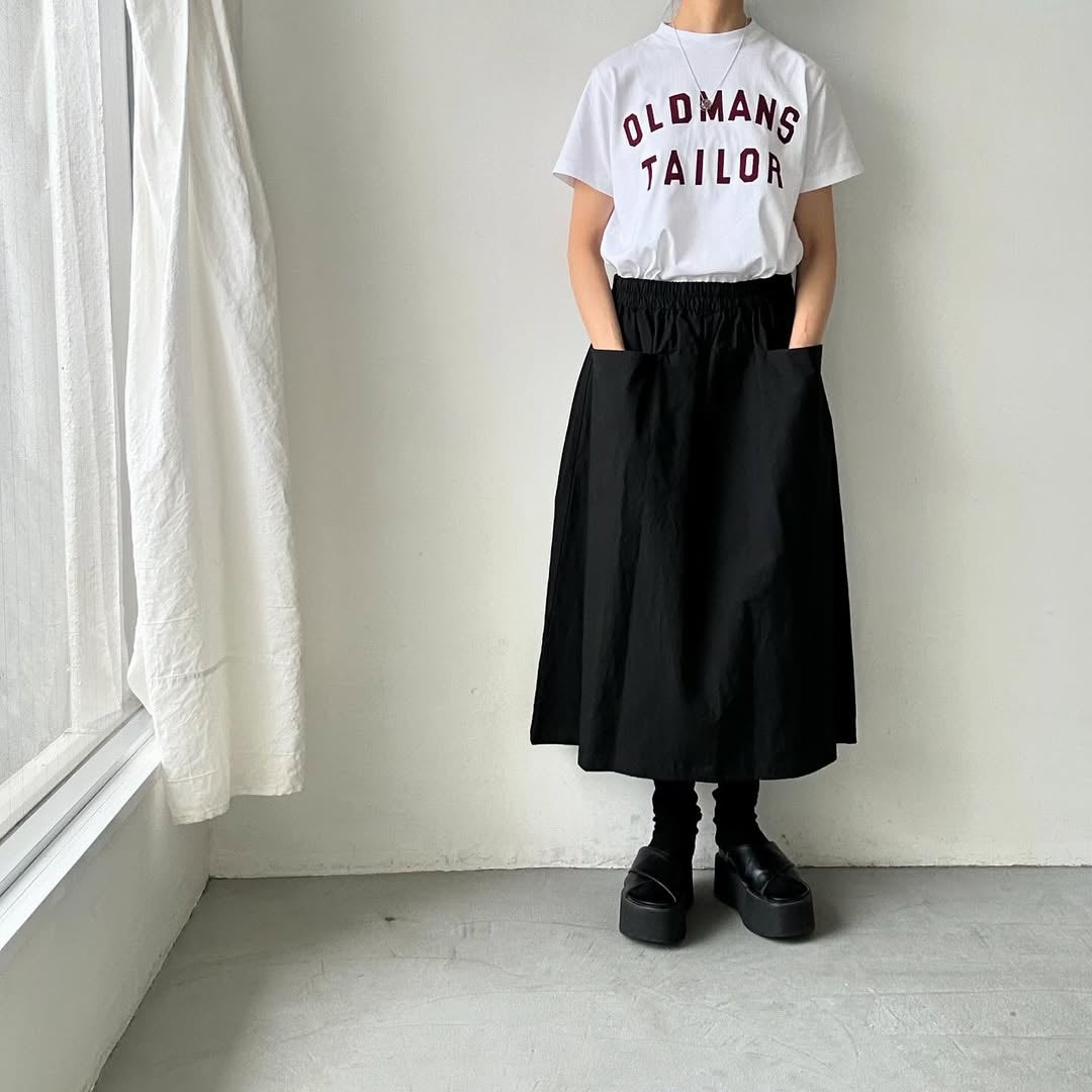 OLDMANS TAILOR OMTフロッキープリントロゴ半袖Tシャツ