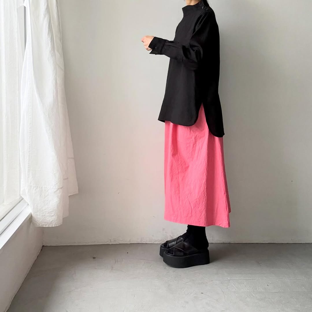 atelier naruse  リネンモックネックブラウス