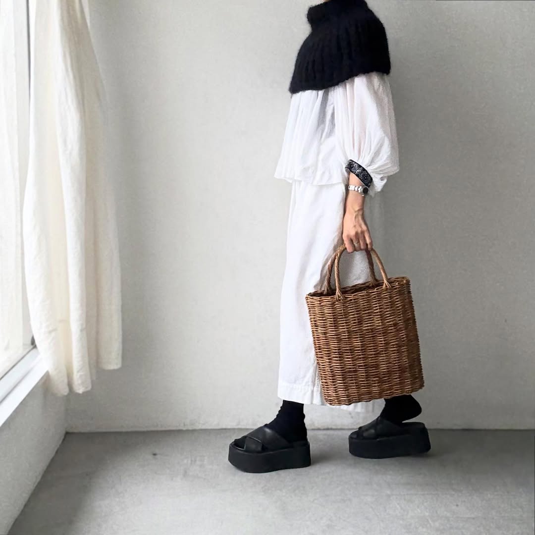 Karakoram  ライトモヘアショルダースカーフ