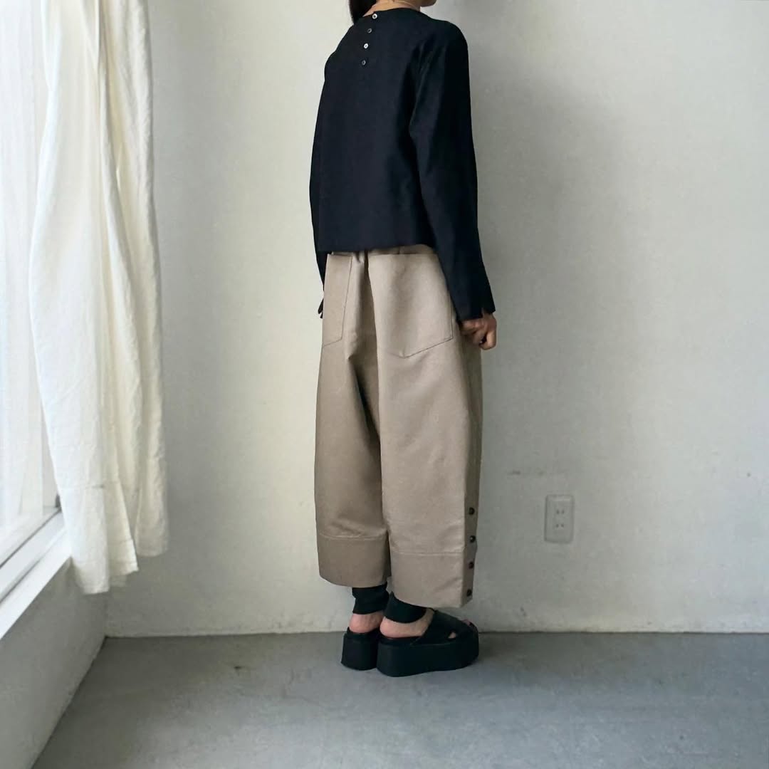 TENNE HANDCRAFTED MODERN オーバーオールパンツ　カーキ