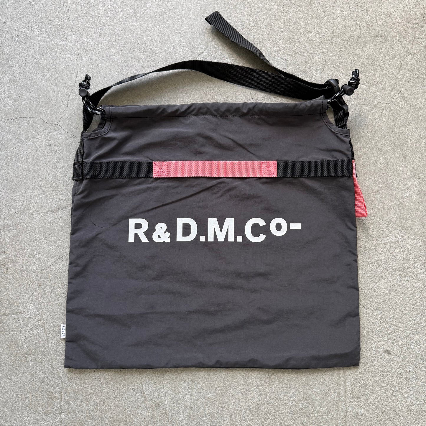 R&D.M.Co 　ショッピングバッグ　ダークグレー