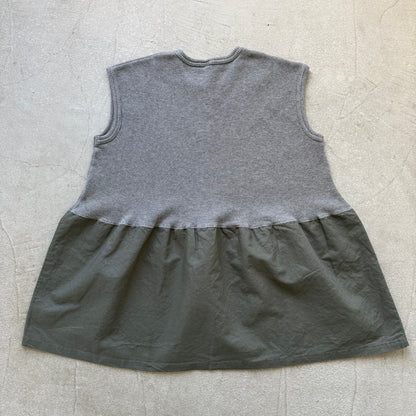 homspun  ワッフルノースリーブプルオーバー　トップグレー×グリーン