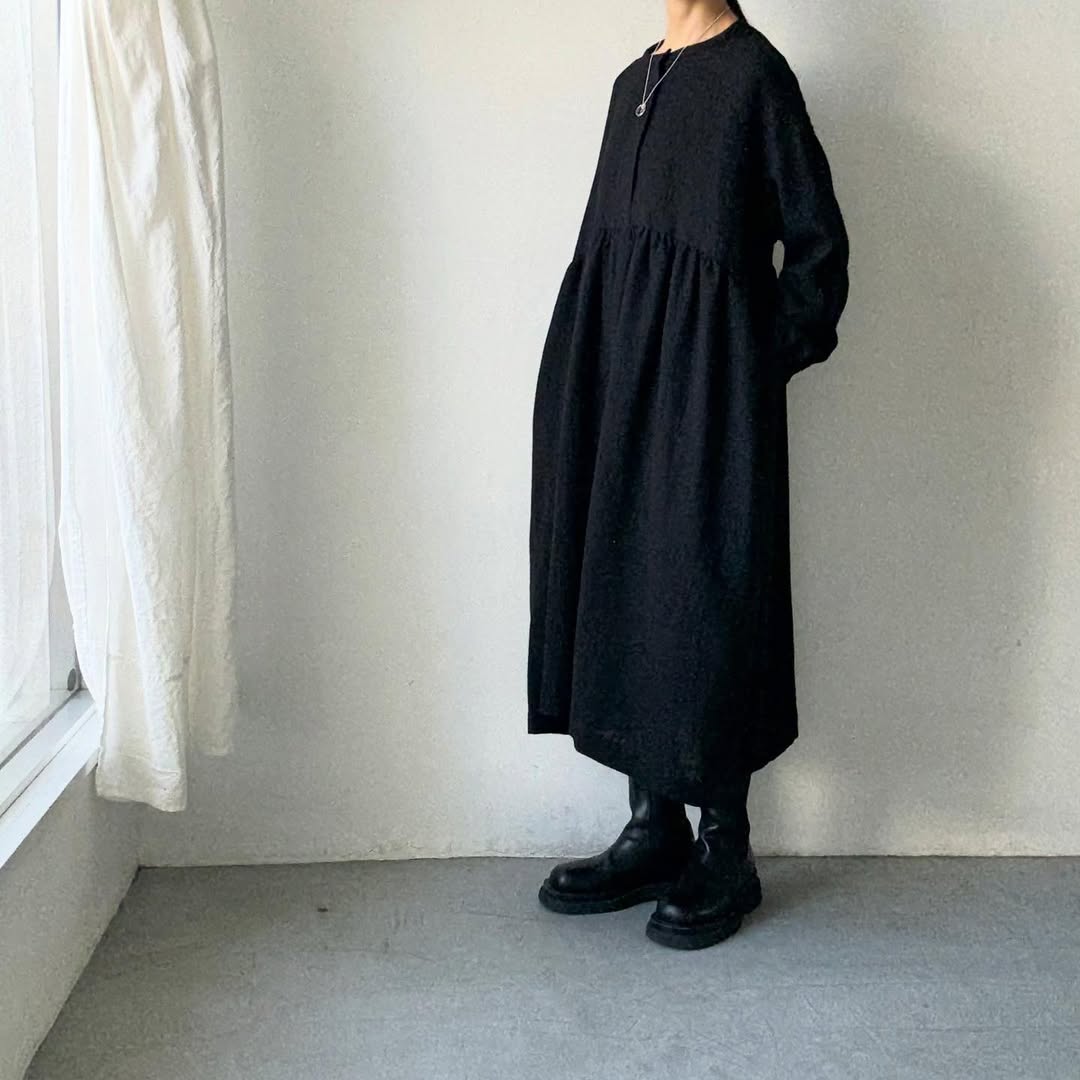 dui jujudhau  フライフロントドレス