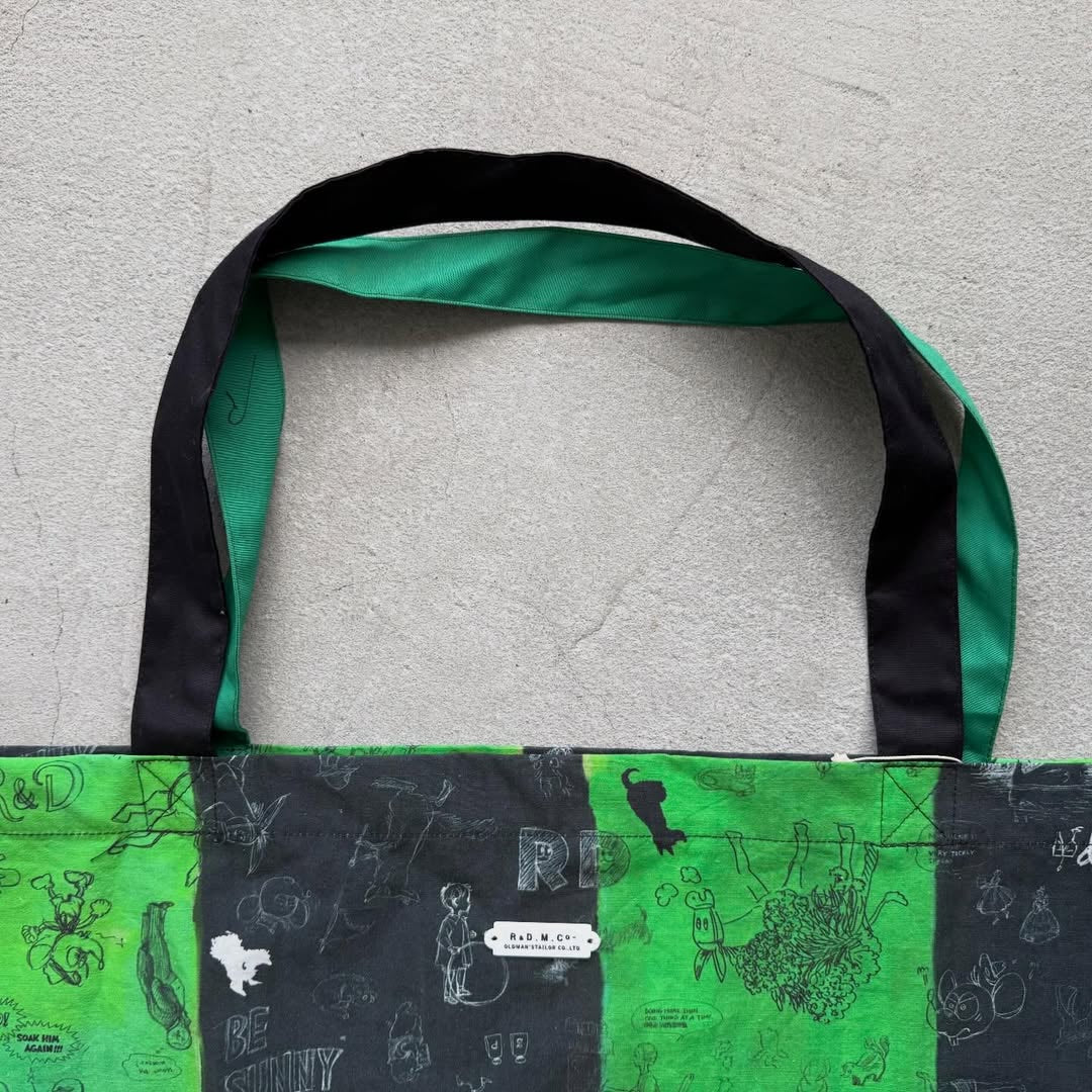 R&D.M.Co  モザイクグラフィティトートバッグ　グリーン