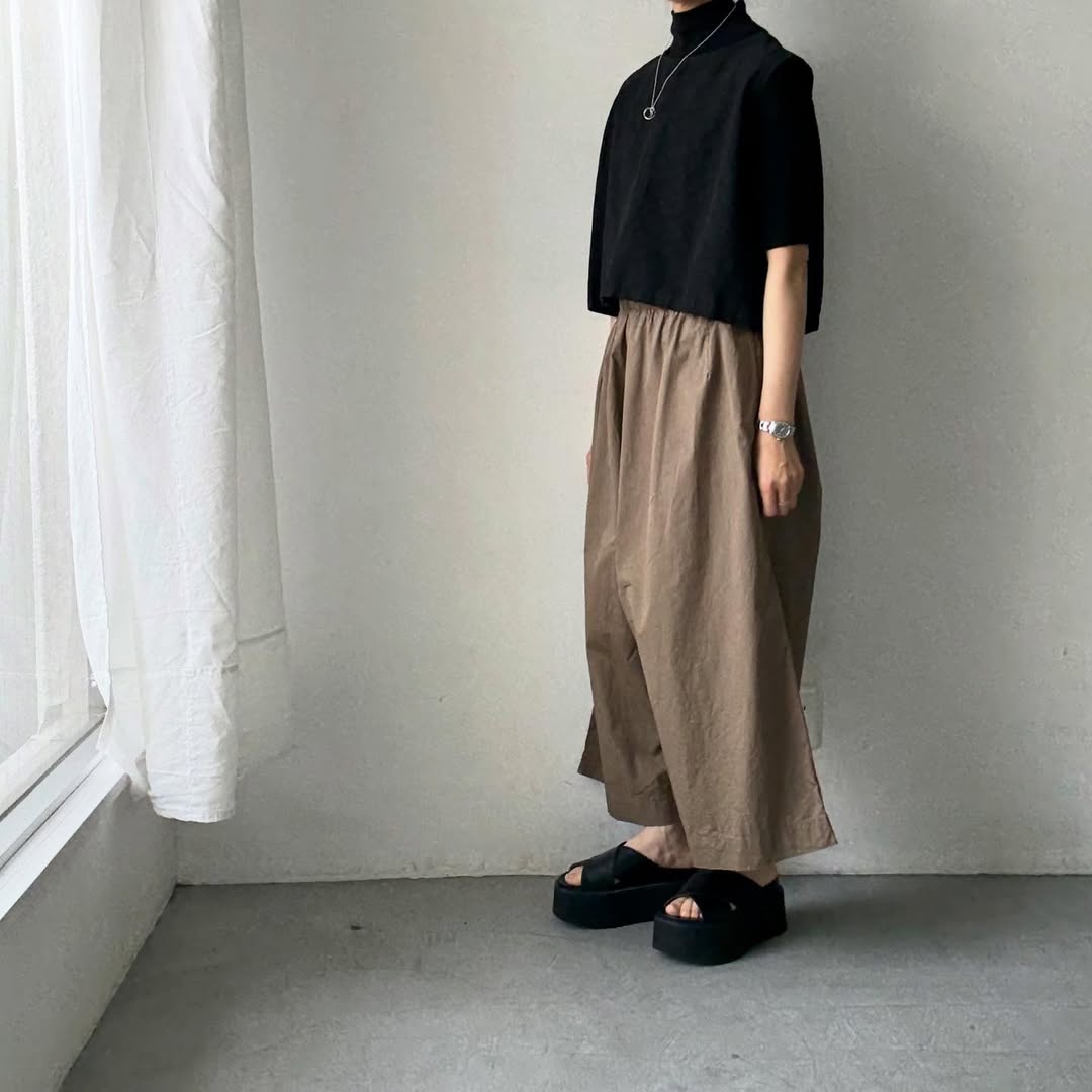 jujudhau  デッドストックコットンワイドパンツ　カーキ