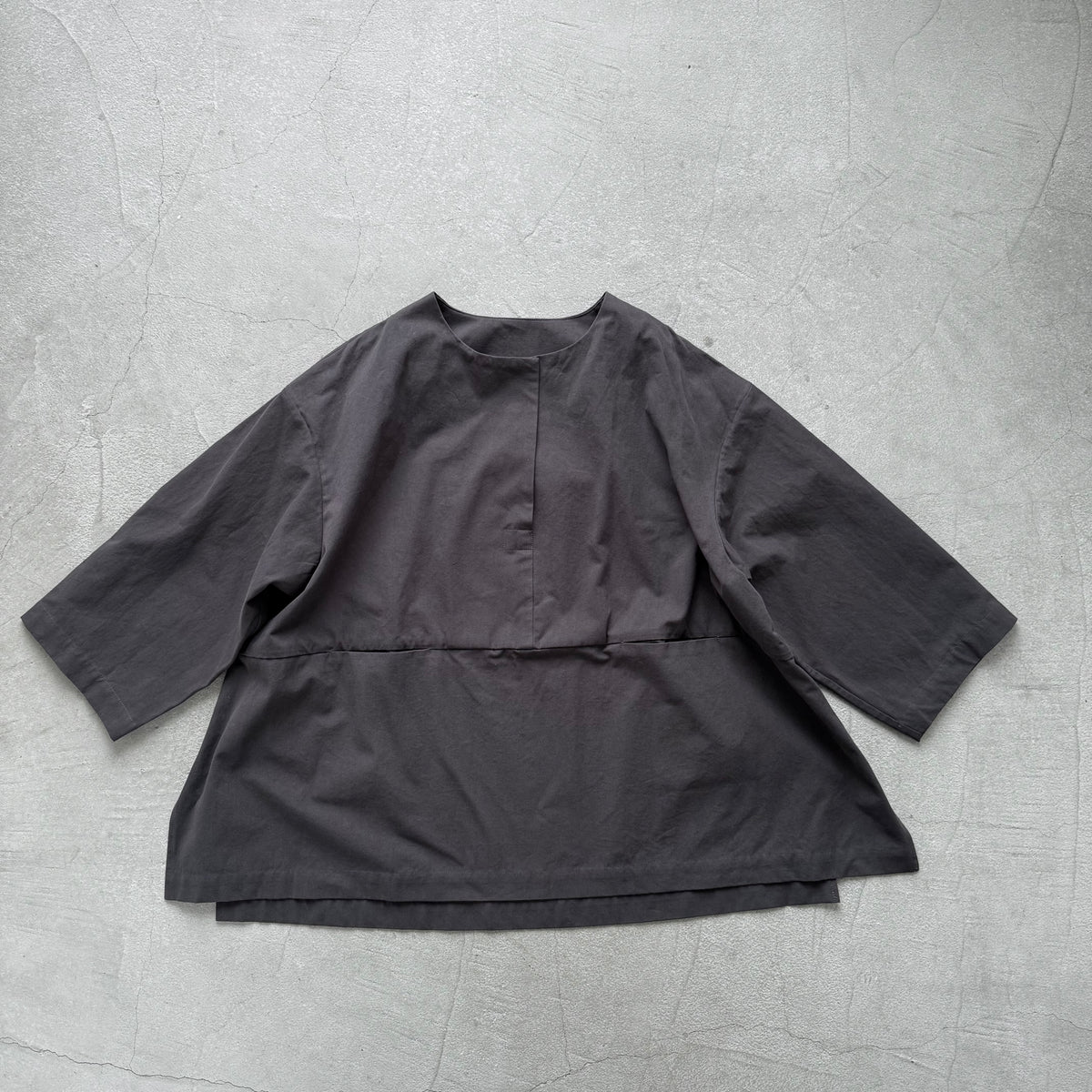 atelier d'antan Bouvetコットンプルオーバー　  ダークグレー