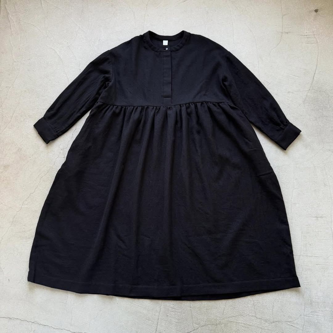 dui jujudhau  フライフロントドレス