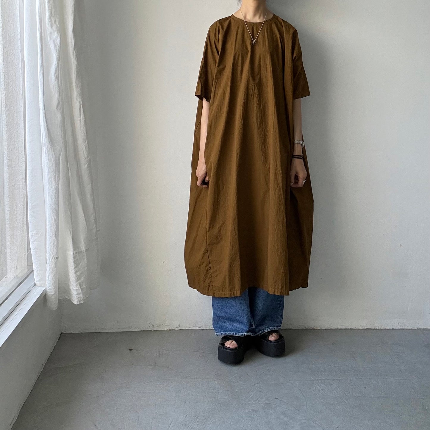 R&D.M.Co  シュリンクコットンガーメントダイバギードレス　ブラウン