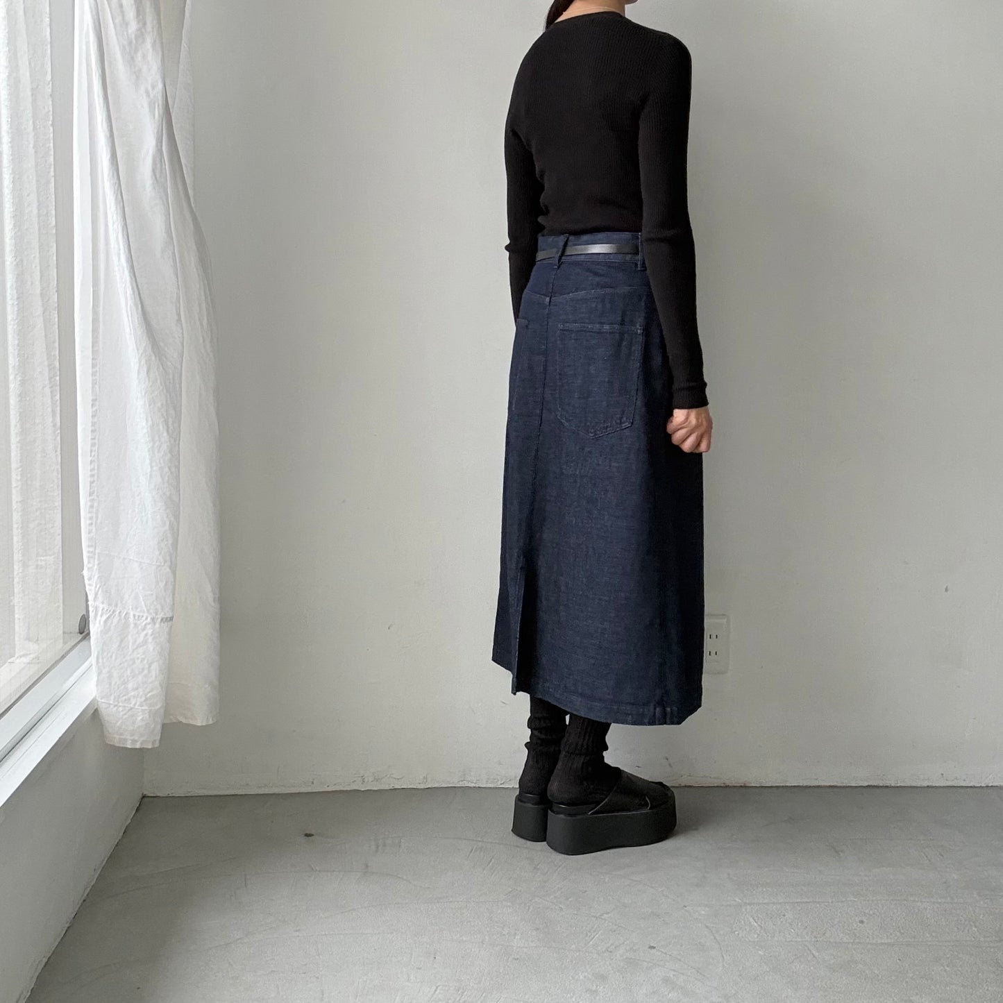 atelier naruse  コットンデニムタイトスカート