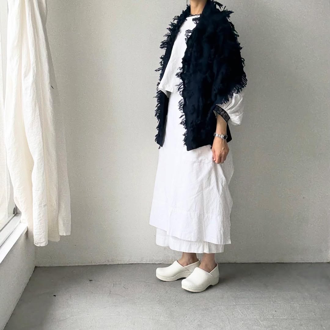 homspun ラムフリンジストール ネイビー – blanc