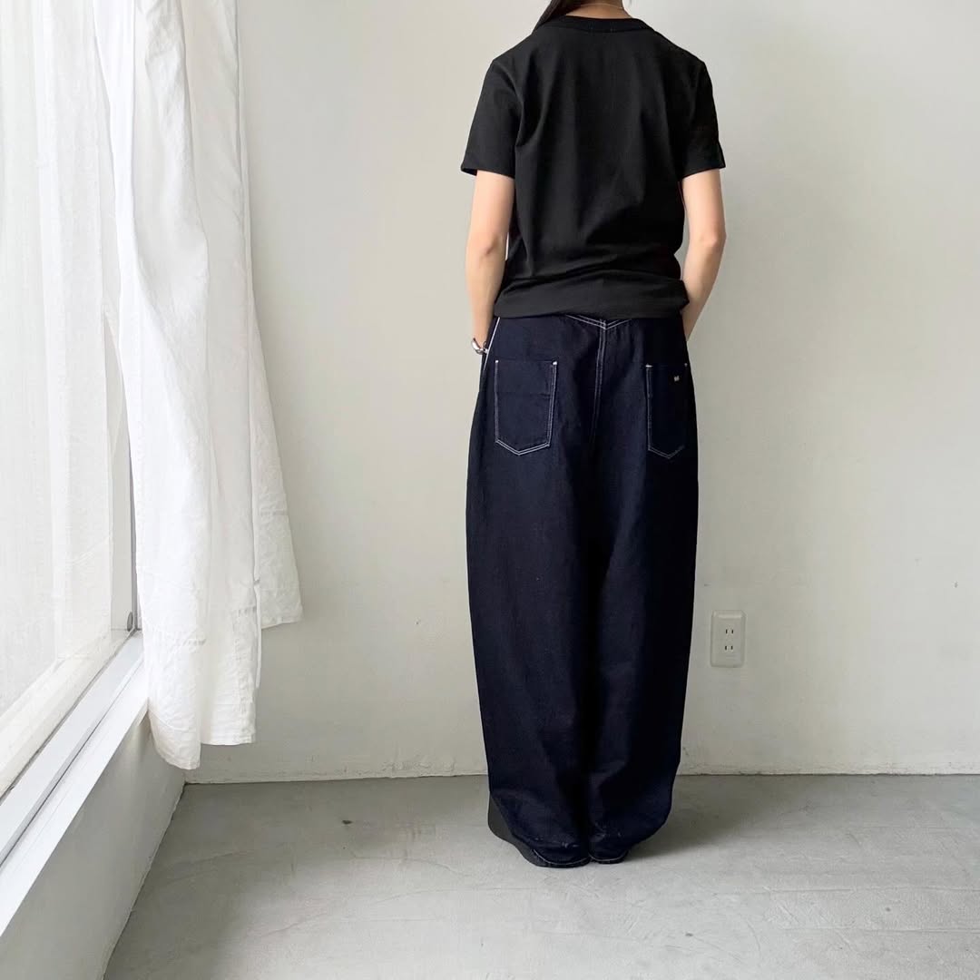R&D.M.Co パイルエンブロイダリーTシャツ