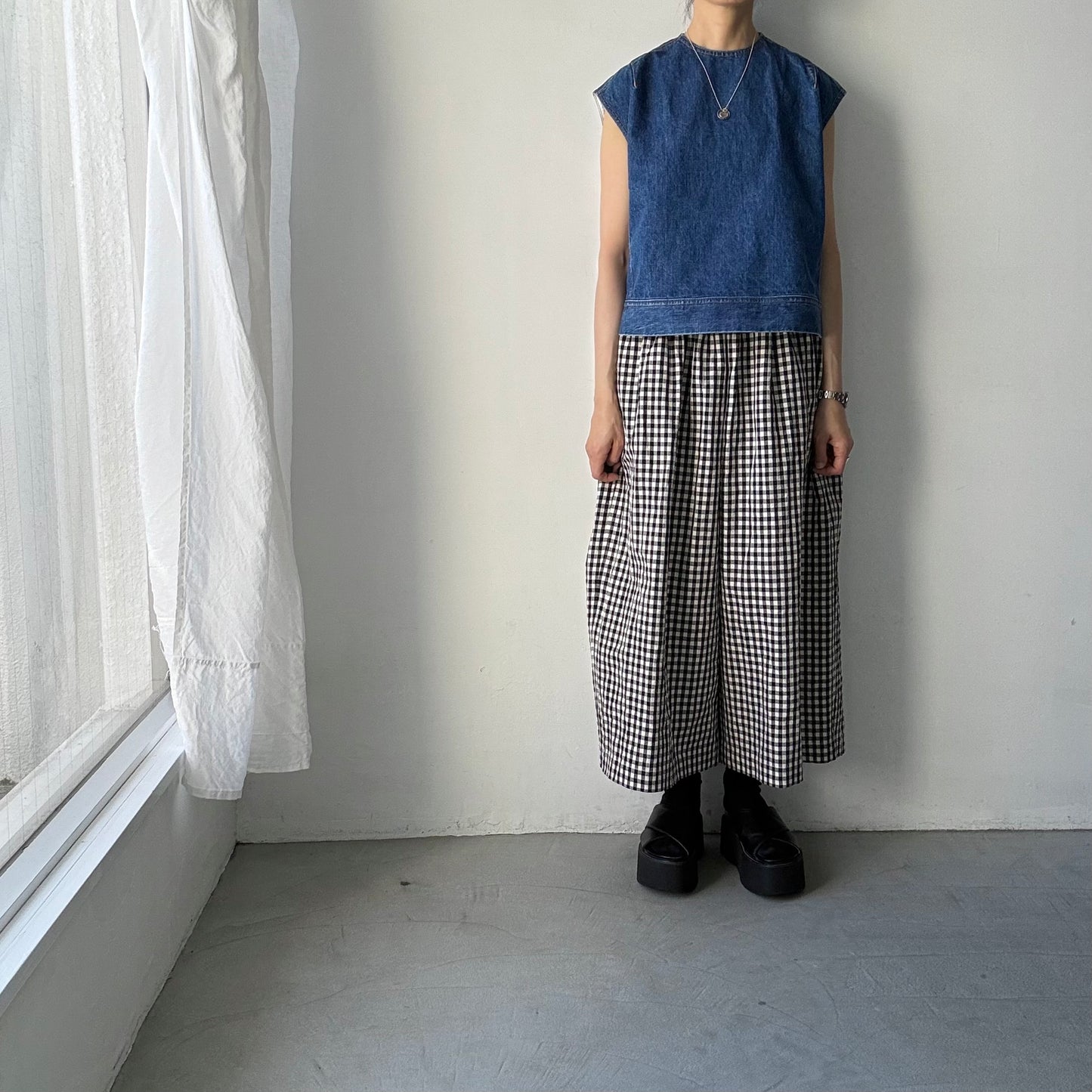 R&D.M.Co 　ギンガムチェックワイドゴムパンツ　ブラック