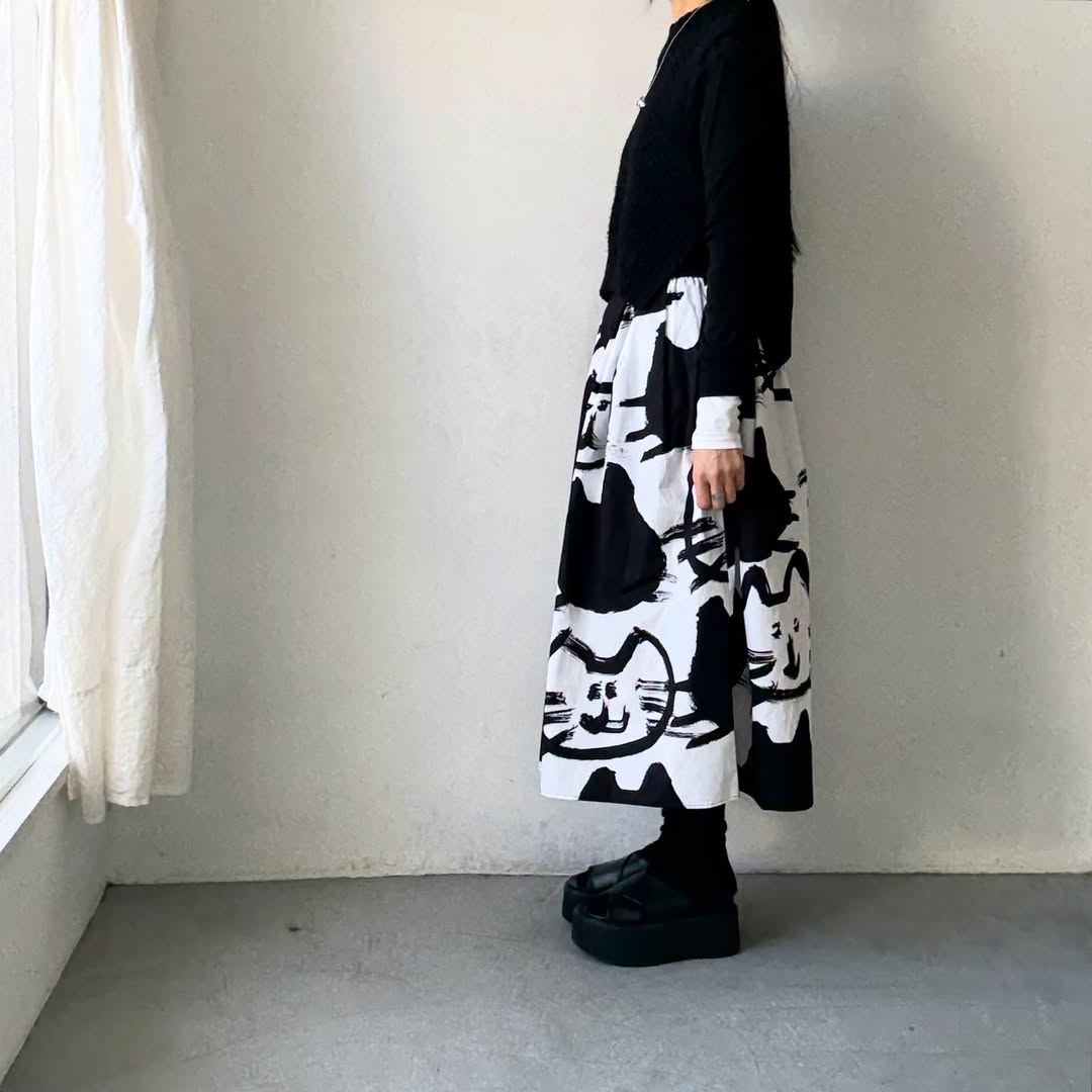 ayanoguchiaya　ネコ柄タックワイドスカート(blanc別注)