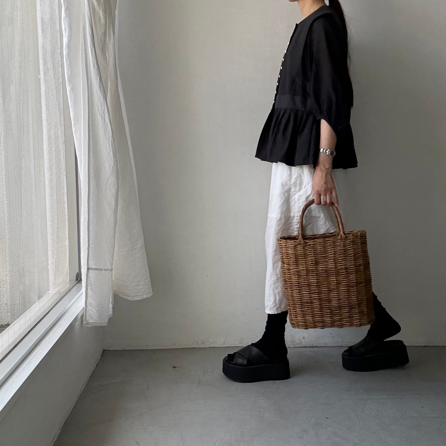 MAGALI   コットンリネンピンチェックペザントジレ