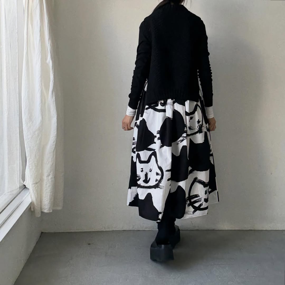 ayanoguchiaya　ネコ柄タックワイドスカート(blanc別注)